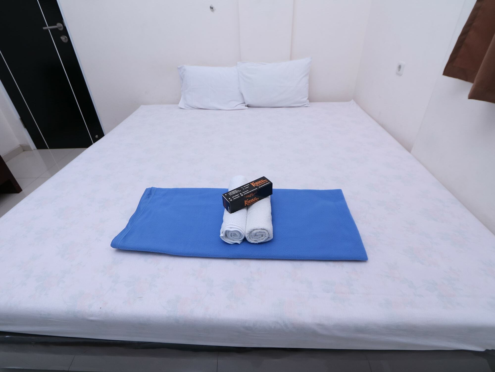 Отель Kamar Keluarga Tanah Abang Джакарта Экстерьер фото